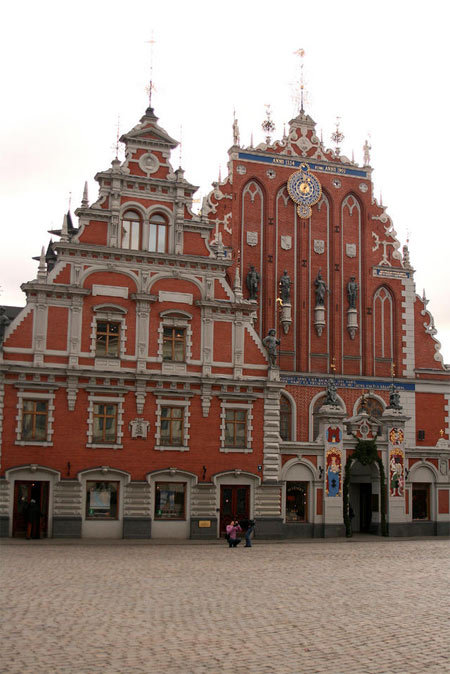Дом Черноголовых является общественным центром Риги